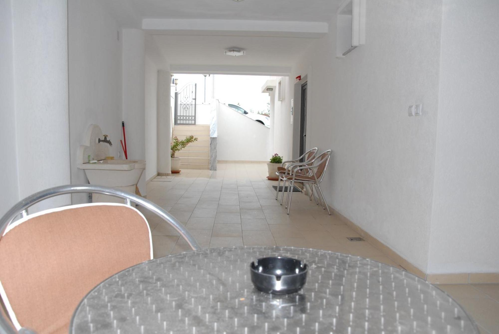 Guest House Evropa 2 Ulcinj Ngoại thất bức ảnh