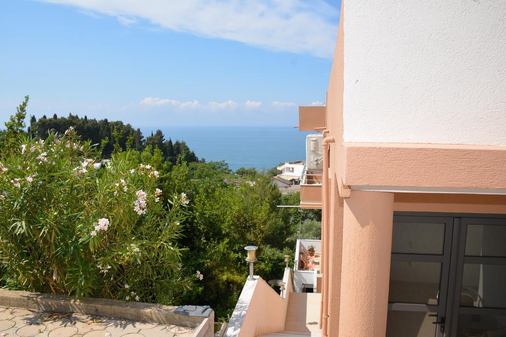 Guest House Evropa 2 Ulcinj Ngoại thất bức ảnh