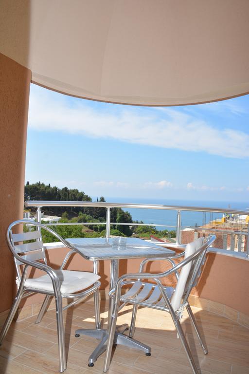 Guest House Evropa 2 Ulcinj Ngoại thất bức ảnh