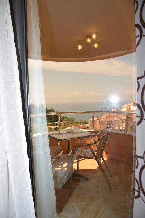 Guest House Evropa 2 Ulcinj Ngoại thất bức ảnh